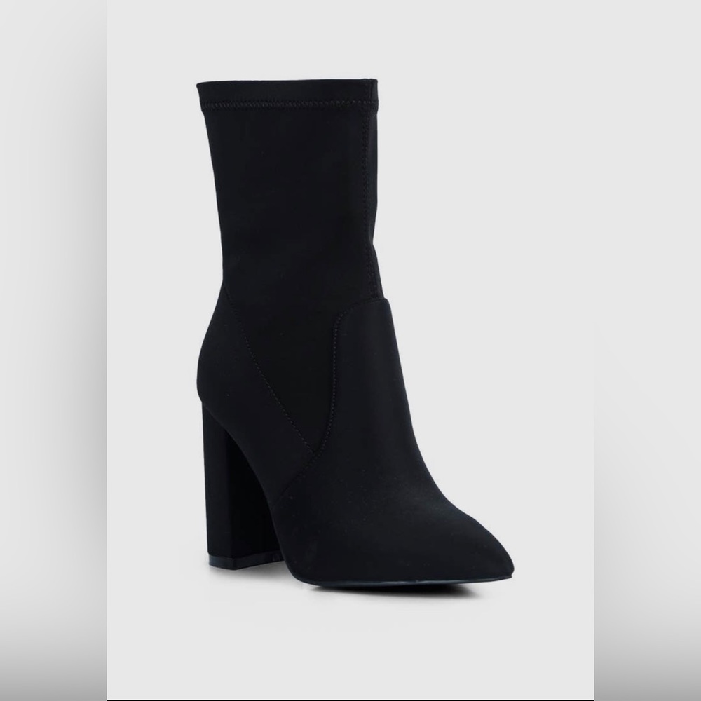 Chunky heel boot